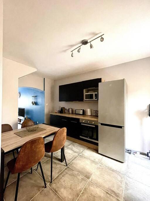 מוגויו Jolie Maison De Ville - 4 Personnes - Wifi - Tv מראה חיצוני תמונה